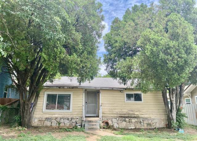 Property at 4107 Rockford Dr, Dallas, TX 75211, 4 beds, 2 baths