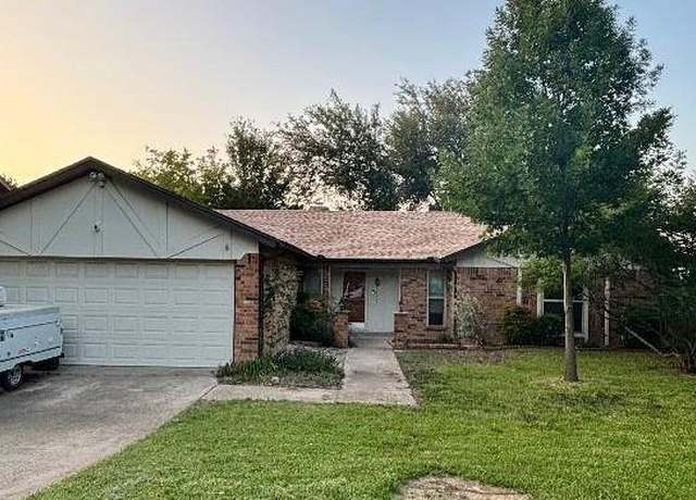 Property at 8413 Glenann Dr, North Richland Hills, TX 76182, 3 beds, 2 baths