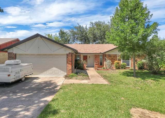 Property at 8413 Glenann Dr, North Richland Hills, TX 76182, 3 beds, 2 baths