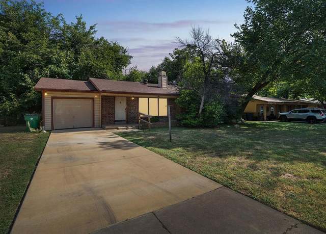 Property at 5313 Fossil Dr, Haltom City, TX 76117, 5 beds, 2 baths