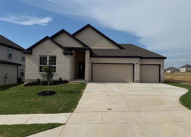 Property at 6932 Night Owl Ln, Fort Worth, TX 76036, 3 beds, 2 baths