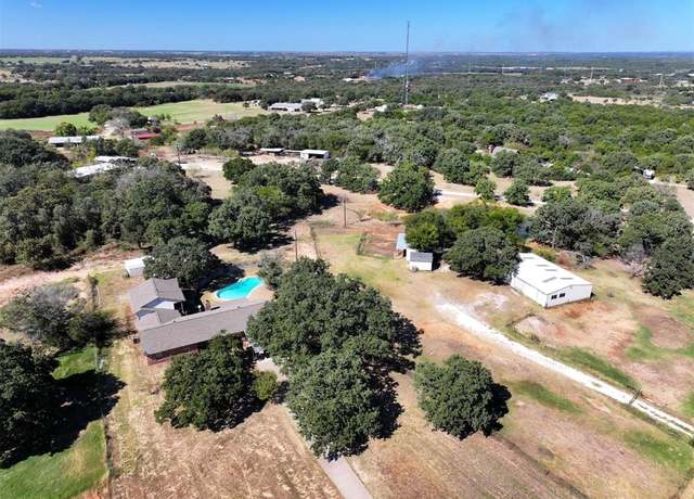 Property at 2700 Comanche Shadow Ct, Granbury, TX 76048, 4 beds, 3 baths
