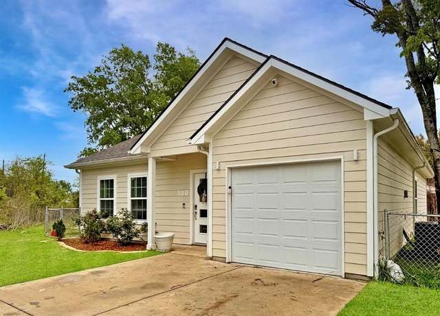 Property at 100 Winchester Cir, Gun Barrel City, TX 75156, 3 beds, 2 baths