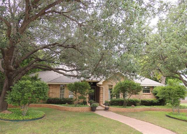 Property at 1401 Lakeview Rd, Abilene, TX 79602, 3 beds, 2.5 baths