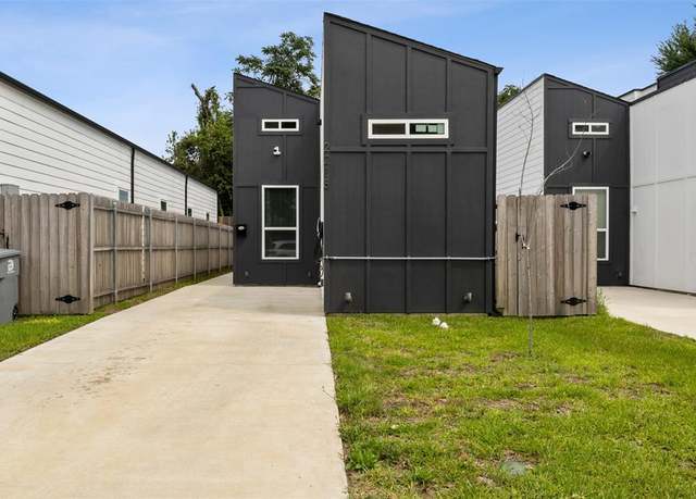 Property at 2218 Dyson St, Dallas, TX 75215, 3 beds, 2 baths