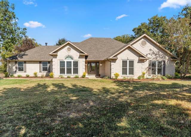 Property at 1036 High Meadow Dr, Mount Vernon, TX 75457, 4 beds, 3 baths