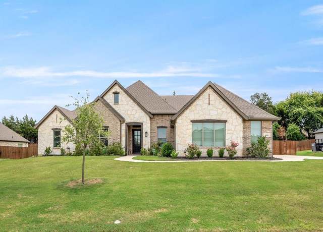 Property at 3910 Maple Ln, Ovilla, TX 75154, 4 beds, 2.5 baths