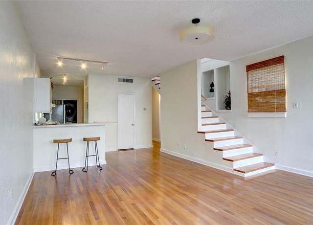 Property at 4819 Swiss Ave Unit C, Dallas, TX 75204, 2 beds, 2.5 baths