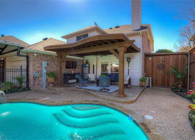 Property at 805 Tealwood Dr, Mesquite, TX 75181, 4 beds, 2 baths