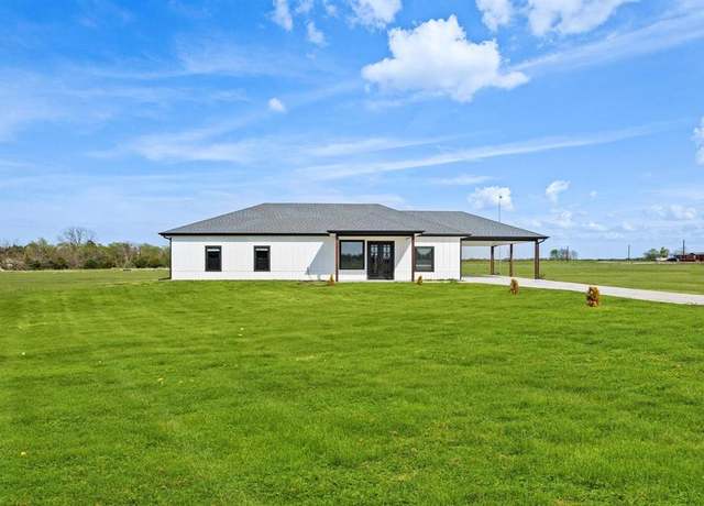 Property at 1706 County Road 35400, Sumner, TX 75486, 4 beds, 2 baths