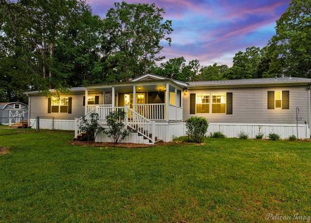 Property at 8036 Dawes Rd, Mooringsport, LA 71060, 3 beds, 3 baths