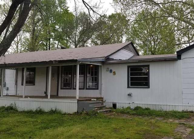 Property at 203 N Main St, Blanchard, LA 71107, 4 beds, 2 baths