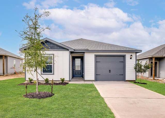 Property at 8412 White Wolf Trl, Ponder, TX 76259, 2 beds, 2 baths