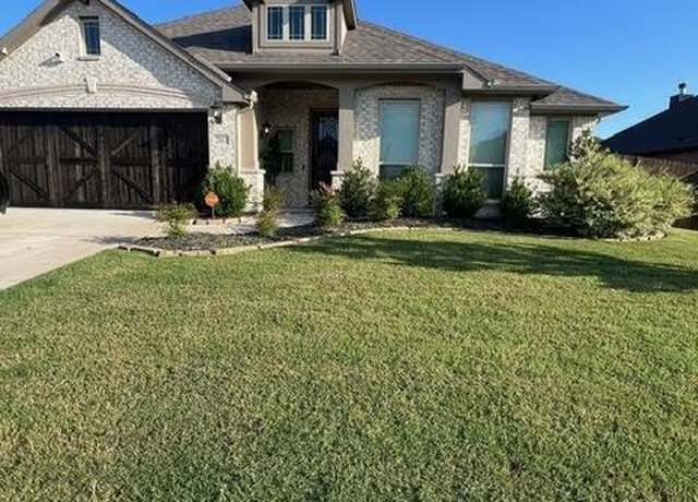 Property at 203 Mockingbird Dr, Waxahachie, TX 75165, 4 beds, 2 baths