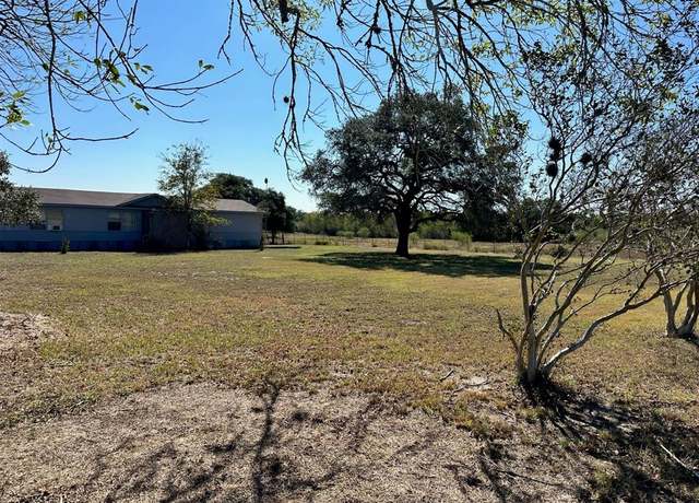 Property at 2607 E Fm 318, Yoakum, TX 77995, 3 beds, 2 baths