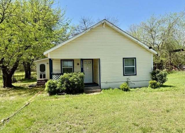 Property at 12278 Cleveland Gibbs Rd, Roanoke, TX 76262, 2 beds, 1 bath