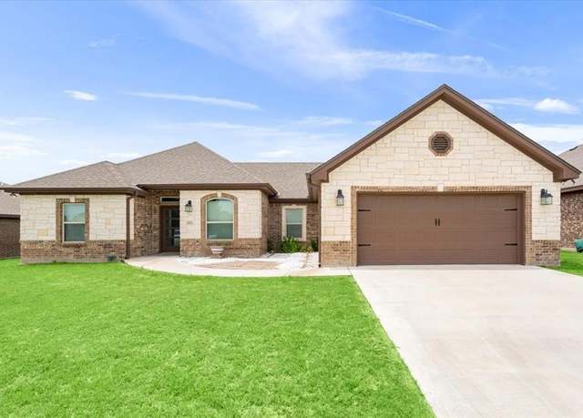 Property at 408 Magnolia Dr, Troy, TX 76579, 3 beds, 2 baths