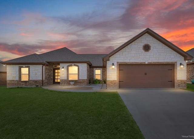 Property at 408 Magnolia Dr, Troy, TX 76579, 3 beds, 2 baths