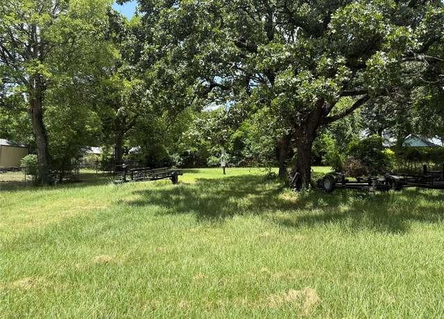 Property at 130 Autumnwood Trl, Gun Barrel City, TX 75156