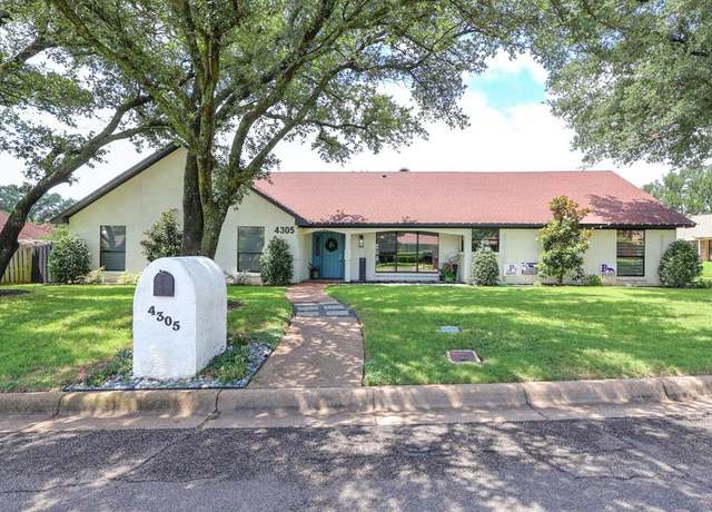 Property at 4305 King Richards Ln, Fort Worth, TX 76133, 4 beds, 4.5 baths
