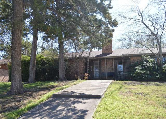 Property at 1226 W Camp Wisdom Rd, Duncanville, TX 75116, 3 beds, 2 baths