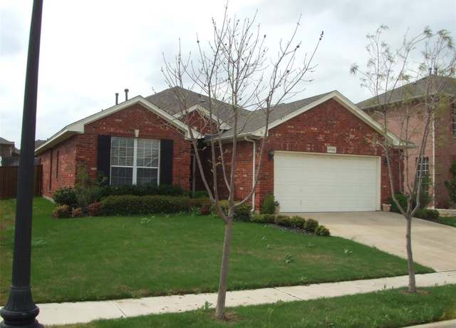 Property at 9749 Delmonico Dr, Fort Worth, TX 76244, 3 beds, 2 baths