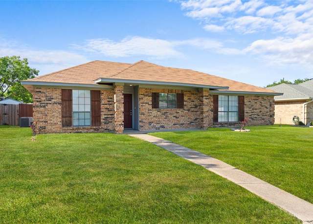Property at 1013 Hunters Glen Dr, Mesquite, TX 75150, 3 beds, 2 baths