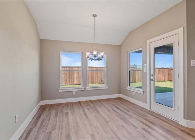 Property at 432 Cirrus Cir, Muenster, TX 76252, 4 beds, 2 baths