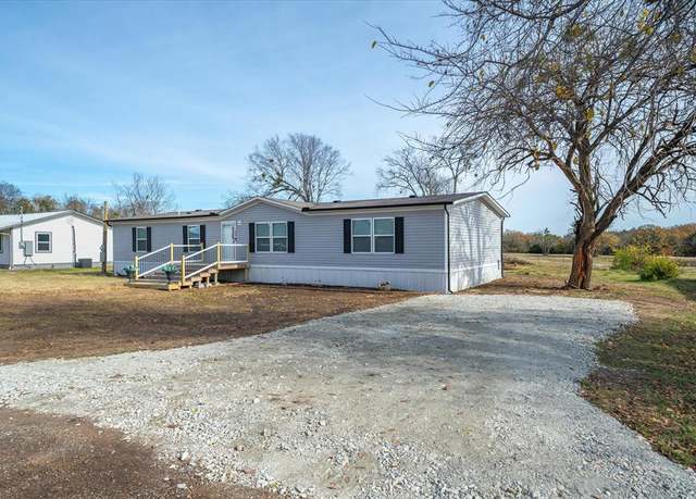 Property at 350 Second, Point, TX 75472, 4 beds, 2 baths