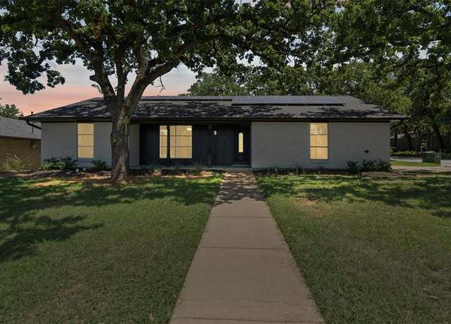 Property at 2423 Jewell Dr, Arlington, TX 76016, 4 beds, 2 baths