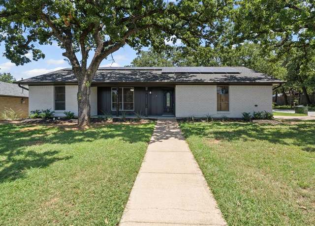 Property at 2423 Jewell Dr, Arlington, TX 76016, 4 beds, 2 baths