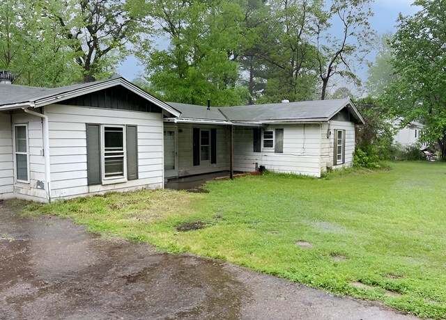 Property at 2940 Amelia Ave, Shreveport, LA 71108, 3 beds, 2 baths