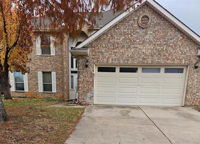 Property at 4707 Shadow Crest Dr, Arlington, TX 76018, 4 beds, 3 baths