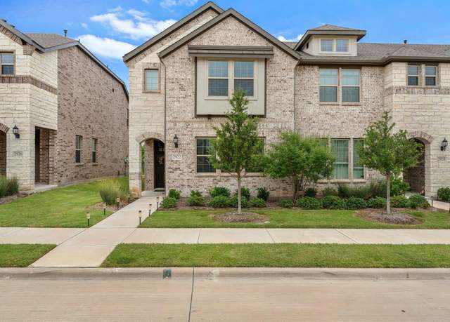 Property at 2922 Alto Dr, Sachse, TX 75048, 3 beds, 2.5 baths