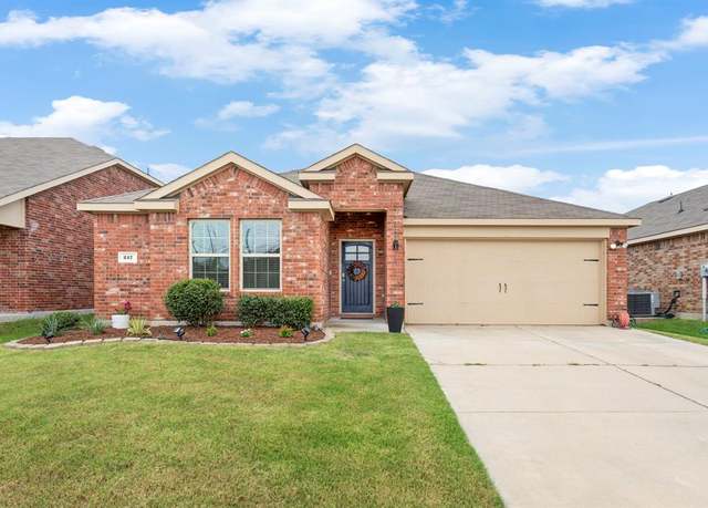 Property at 217 Samuel St, Denton, TX 76207, 4 beds, 2 baths