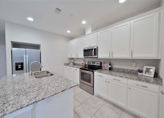Property at 1942 Timber Oaks Dr, Garland, TX 75040, 4 beds, 2.5 baths