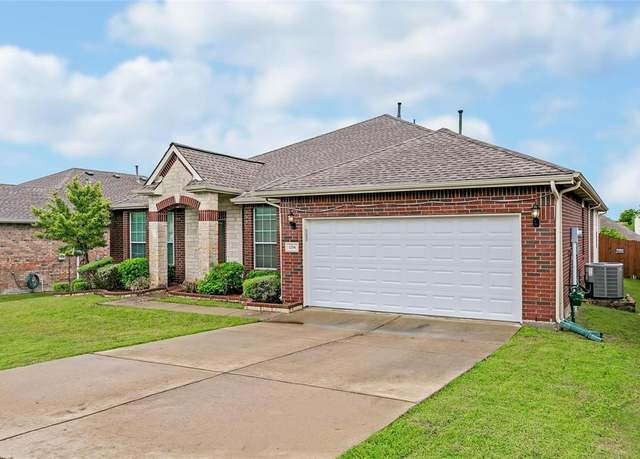 Property at 1206 Cedar Branch Dr, Wylie, TX 75098, 4 beds, 2 baths