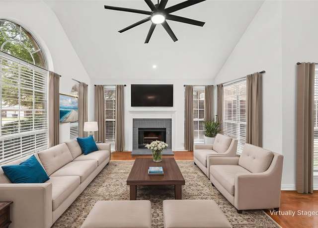 Property at 4709 Thorntree Dr, Plano, TX 75024, 3 beds, 2.5 baths