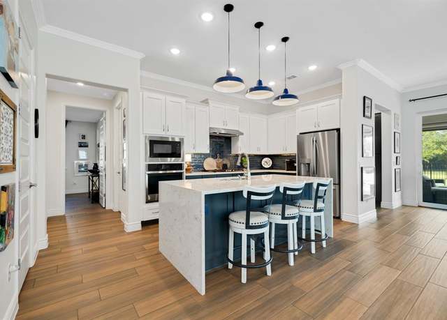 Property at 9513 Chert St, Denton, TX 76207, 2 beds, 2.5 baths