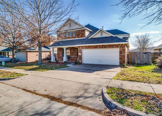 Property at 536 Kerry St, Crowley, TX 76036, 4 beds, 2.5 baths