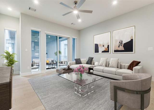 Property at 5707 Lindell Ave #204, Dallas, TX 75206, 2 beds, 2.5 baths