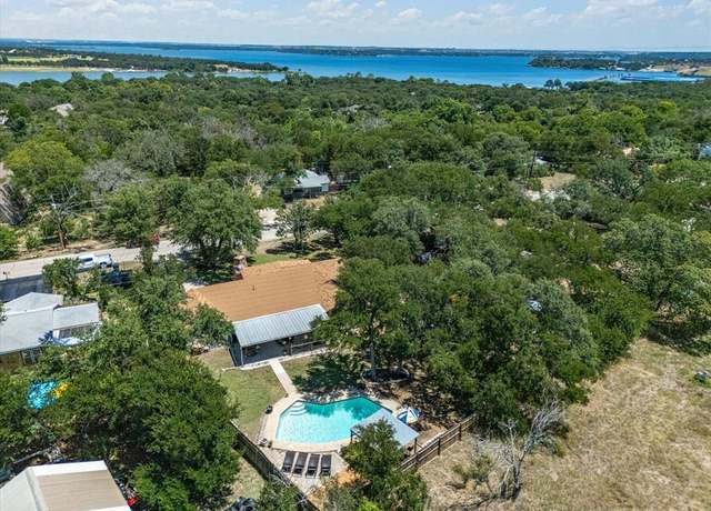 Property at 715 Lakeside Dr, Azle, TX 76020, 3 beds, 2 baths