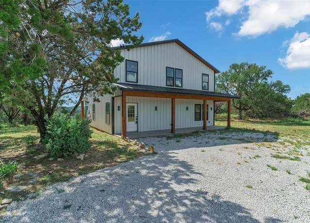 Property at 5130 Katie Ct, Granbury, TX 76048, 2 beds, 2.5 baths