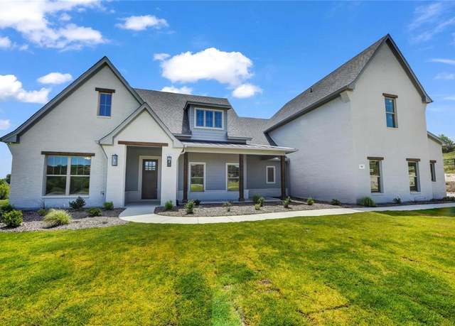 Property at 300 Tiara Trl, Fort Worth, TX 76108, 4 beds, 4.5 baths