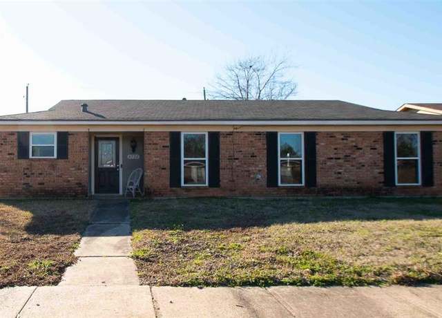 Property at 4732 Longstreet Pl, Bossier City, LA 71112, 4 beds, 2 baths