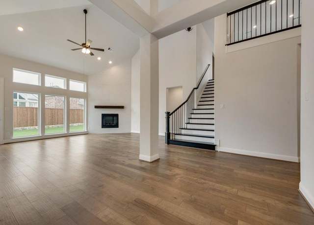 Property at 318 Dominion Dr, Wylie, TX 75098, 5 beds, 3 baths