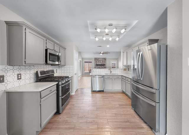 Property at 701 Retriever Ln, Mesquite, TX 75150, 3 beds, 2.5 baths