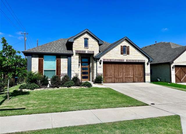 Property at 11401 Falcon Trace Dr, Fort Worth, TX 76244, 4 beds, 2 baths