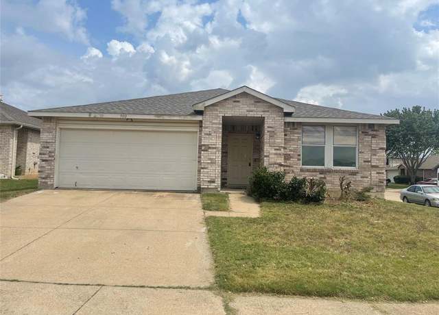 Property at 900 Rose Crystal Way, Fort Worth, TX 76179, 4 beds, 2 baths