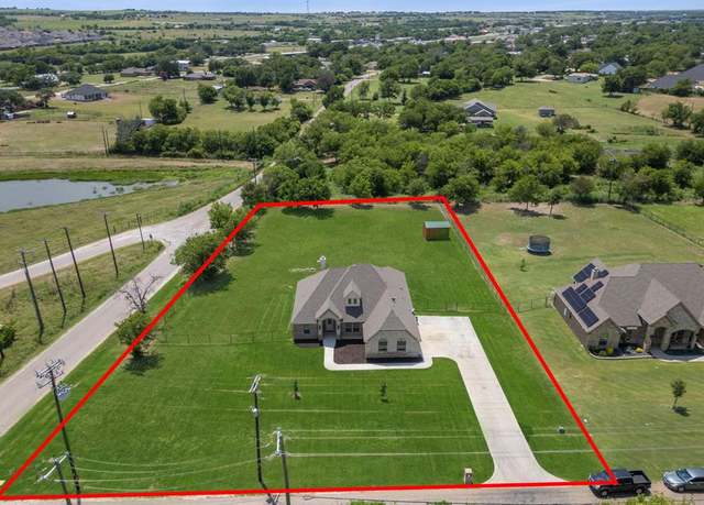 Property at 101 N Hadley Rd, Godley, TX 76044, 4 beds, 2 baths